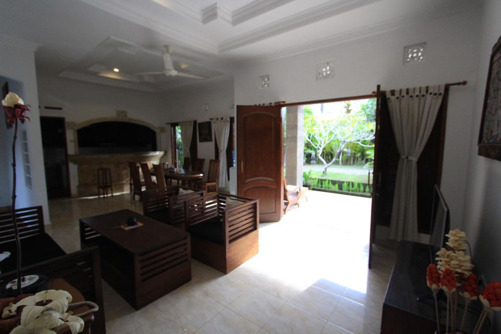 Graha Rusni Villa Ubud Exterior foto